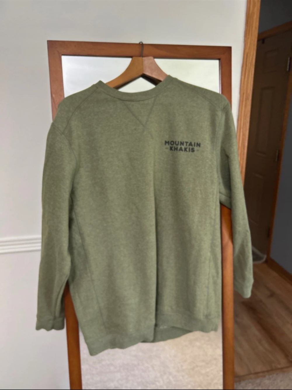 Mountain Khakis Olive Green Crewneck Sweatshirt